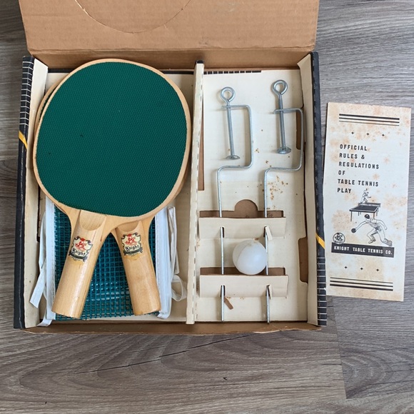 Vintage KNIGHT Table Tennis Official Equipment 2 Paddles Net Rule Booklet - Picture 2 of 13